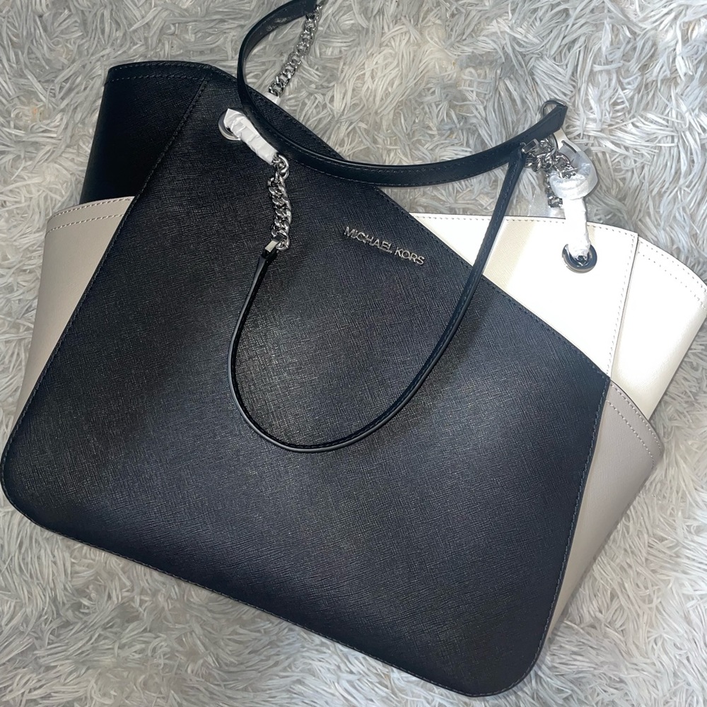 Brand new Michael kors tote